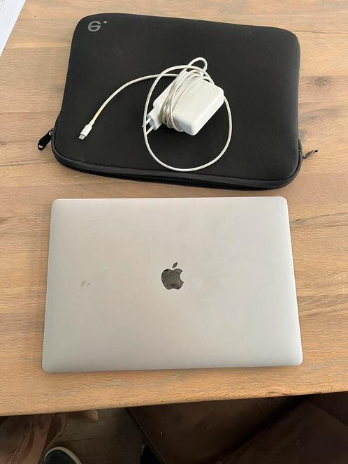 Macbook pro 15 inch 2016