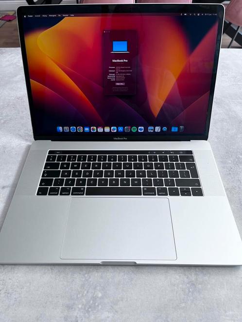 Macbook pro 15 inch 2017 - 2,8 ghz - core I7 - 16GB