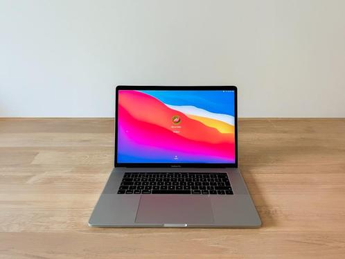 MacBook Pro (15-inch, 2018), zilver