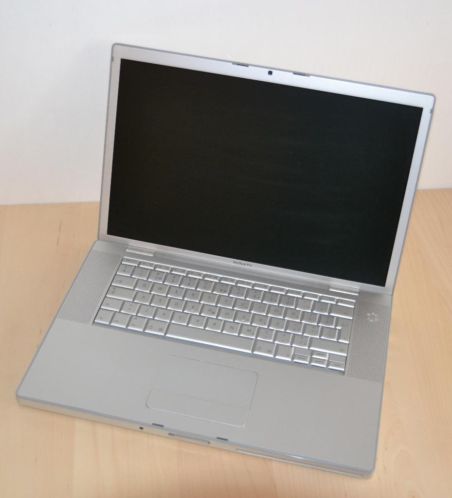 Macbook Pro (15 inch) 2,33GHz2GB120GBATI