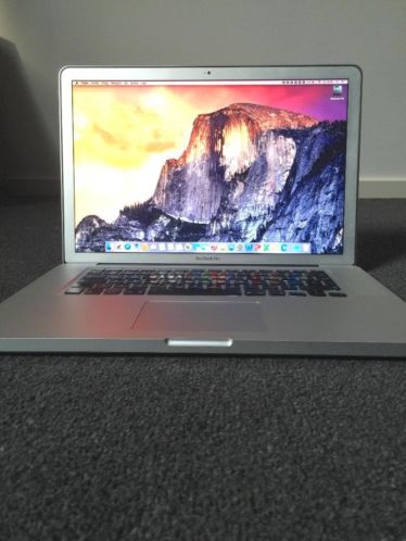 Macbook pro 15 inch 2,4 GHz 4GB Ram 128 GB SSD  250GB HDD