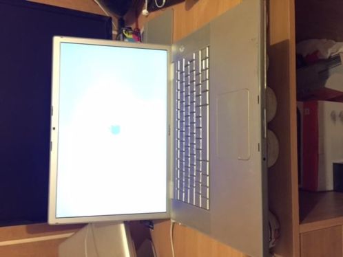 MacBook Pro 15 inch 2.4 GHZ Core 2 Duo (Kapot)