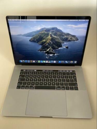 MacBook Pro 15 inch 512GB SSD touchbar Spacegrijs