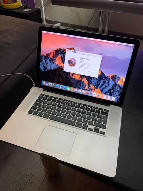 MacBook Pro 15 inch i5 met NVIDIA en SSD