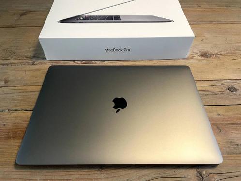 Macbook Pro 15 inch, i7 2.6 GHz, 512GB SSD, 16GB, Space Gray