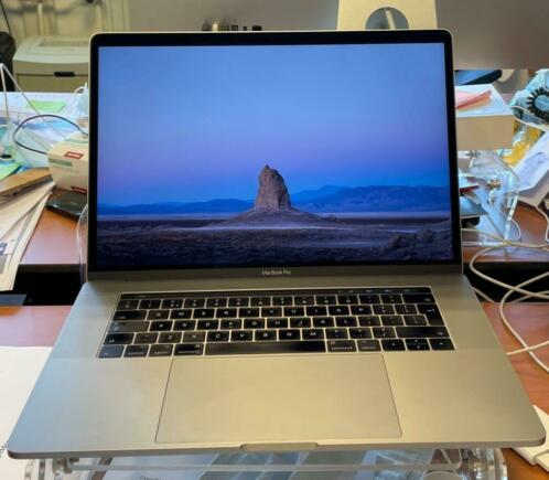 MacBook Pro 15-inch, laat 2016 - 2,7 i7, 512 GB - 16 gb