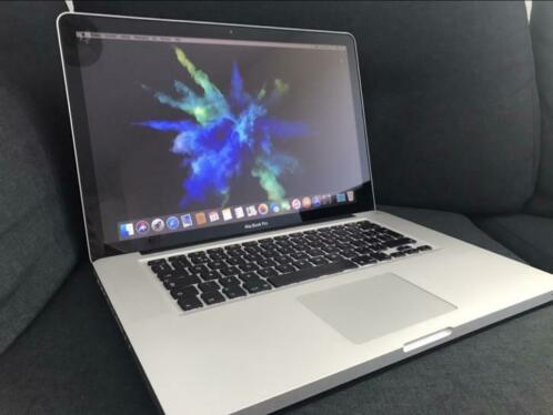 Macbook Pro 15 inch late 2011, i7, SSD