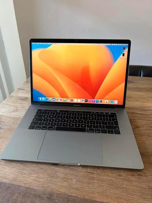 Macbook Pro 15 inch Touch Bar nieuwstaat (inruil mogelijk)