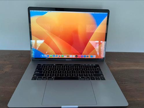 Macbook Pro 15 inch Touchbar in nieuwstaat (inruil mogelijk)