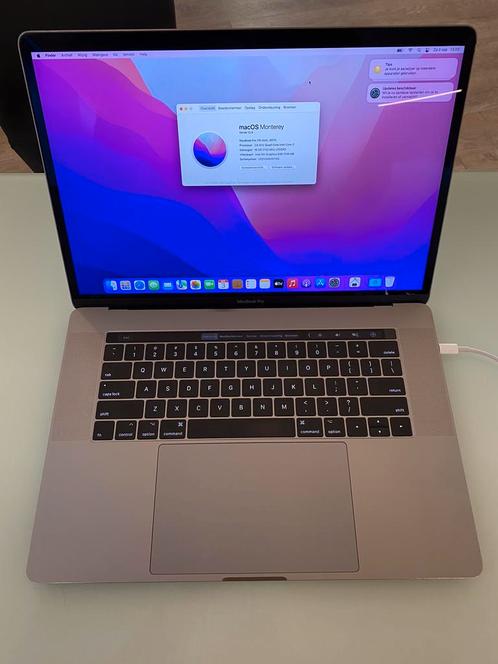MacBook Pro 15 inch van 2017 2.8 GHz i7, 16GB, 512GB ZGAN