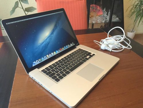 Macbook Pro 15034 2010 2.4 Ghz I5 4GB320HDD ZGAN NU  850