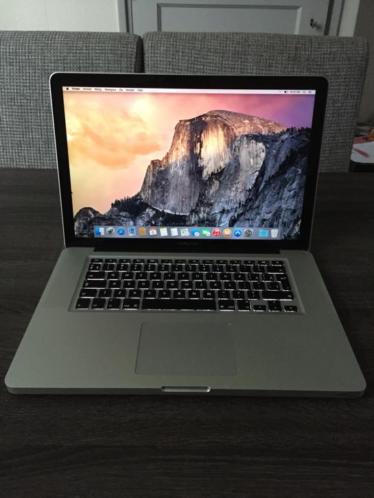 MacBook Pro 15034 2,3GHz i7 16GB RAM 1000GB opslag Mid 2012