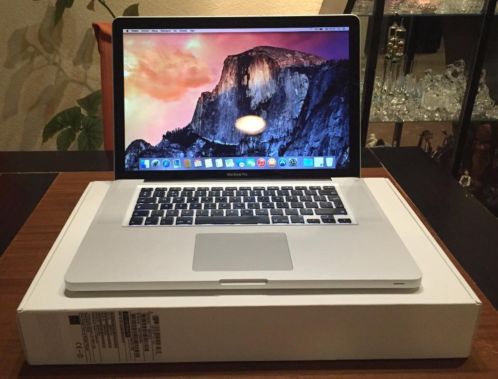 Macbook Pro 15034 2.4 Ghz I5 4GB320GB HDDDOOS InruilMogelijk