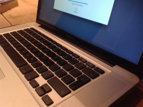 MacBook Pro 15034 early 2011