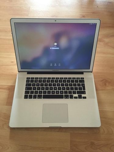 Macbook Pro 15034 i5 2,4 Met ontspiegeld scherm en ssd 