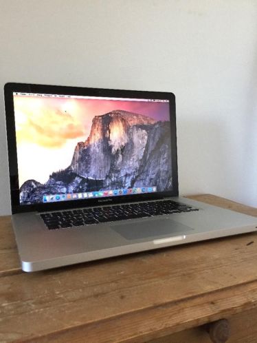 Macbook Pro 15034 i7 Quad Core 8GB Ram 500GB Hdd ALS NIEUW