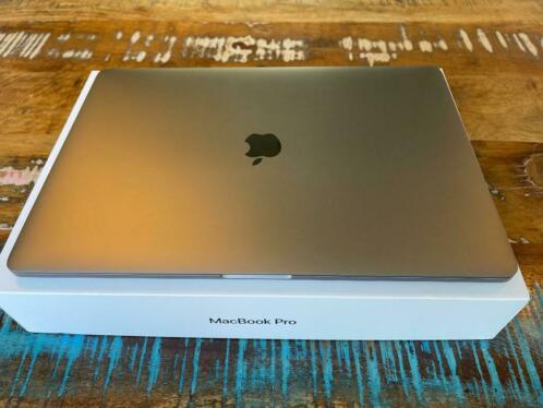 MacBook Pro 15034 i9 2,9 Ghz 6-core 32 GB Radeon Pro 560x 1TB