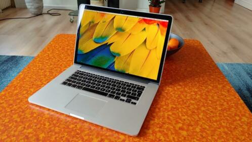MacBook Pro 15034 Retina, 2.5 GHz i7, 512GB SSD