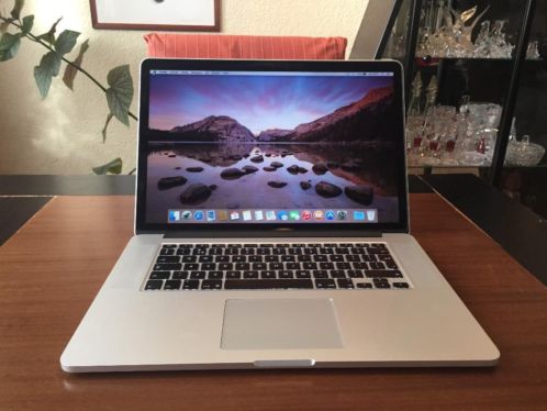 Macbook Pro 15034 Retina 2.6 Ghz I7 8GB512GB SSD Topconditie