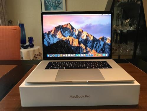 Macbook Pro 15034 TouchBar 2017 2.7 I7 16GB1TB SSD 2 Cycli