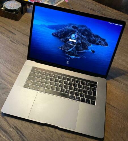 MacBook Pro 15034 Touchbar 2017