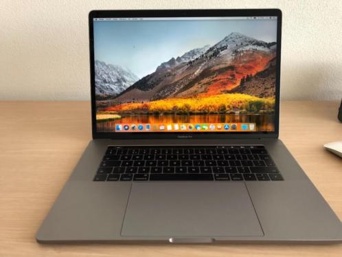 MacBook Pro 15034 Touchbar late 2016 nieuwstaat