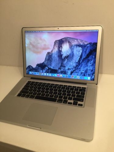 Macbook Pro 15039039 2.0Ghz 2.0 i7 16GB 256GB SSD Matte HighRes