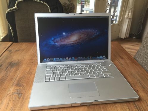 Macbook Pro 15039039 2.33Ghz Core2Duo 2GB 160GB Keurige Staat