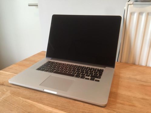 Macbook Pro 15039039 Retina 2.3Ghz 2.3 i7 16GB 512GB SSD Late13