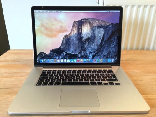 Macbook Pro 15039039 Retina 2.3Ghz 2.3 i7 8GB 256GB Als Nieuw