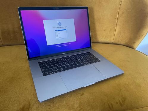 Macbook Pro 15.4 inch (Intel i7, 2017)