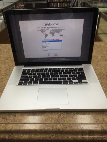 macbook pro 15.4 zeer goede staat