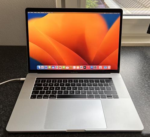 MacBook pro 15,4quot  2017