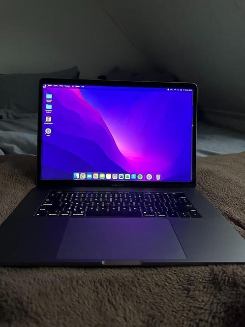 Macbook Pro 15,4x27x27 6-core i9 2,9GHz 32RAM 512GB 2 Cycli 2018