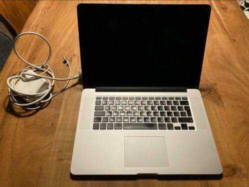MacBook Pro 15inch mid 2012 quadcore I7 Retina