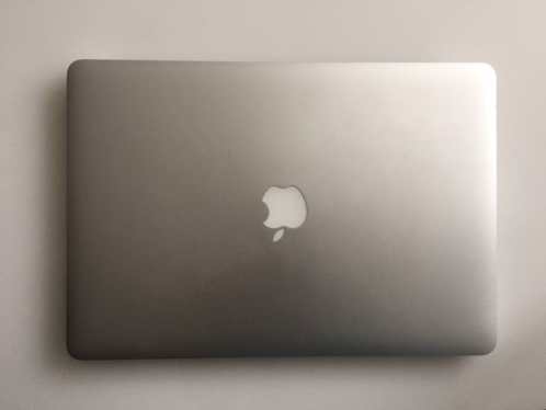 MACBOOK PRO 15Inch with 2GHz Intel Core i7