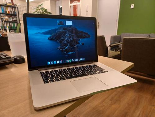 MacBook Pro 15quot 2015  2,2 GHz i7  250GB