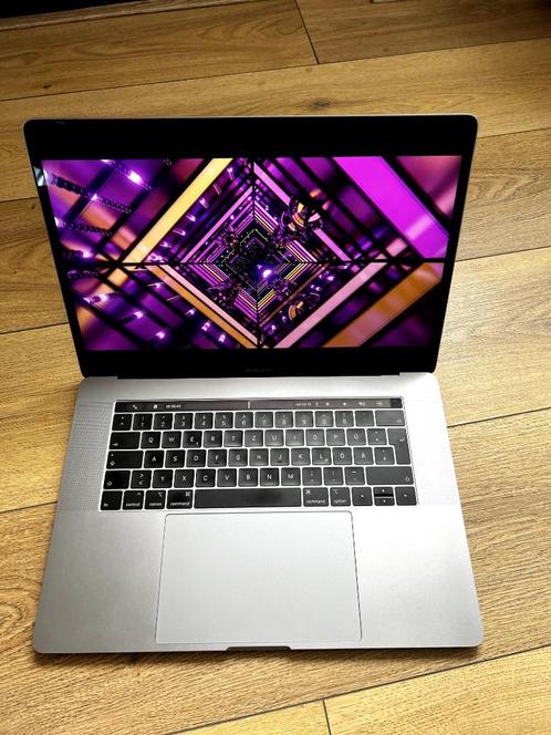 MacBook Pro 15quot Retina (2018)