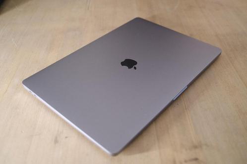 MacBook Pro 16 2.4 GHz i9, 2TB32GB met AppleCare en extras