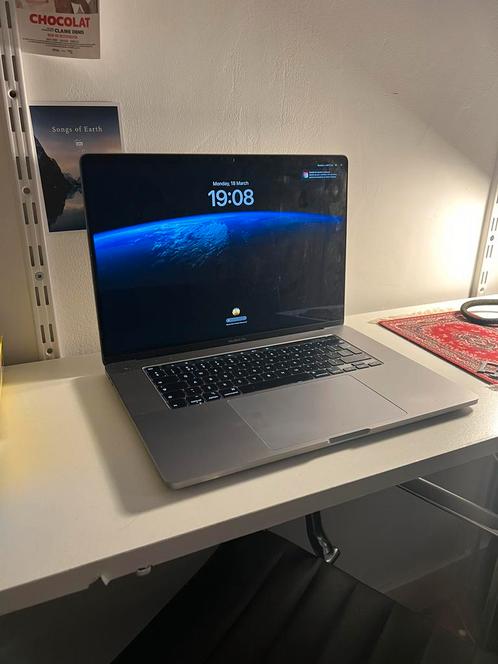 MacBook Pro 16 32gb 1tb i9