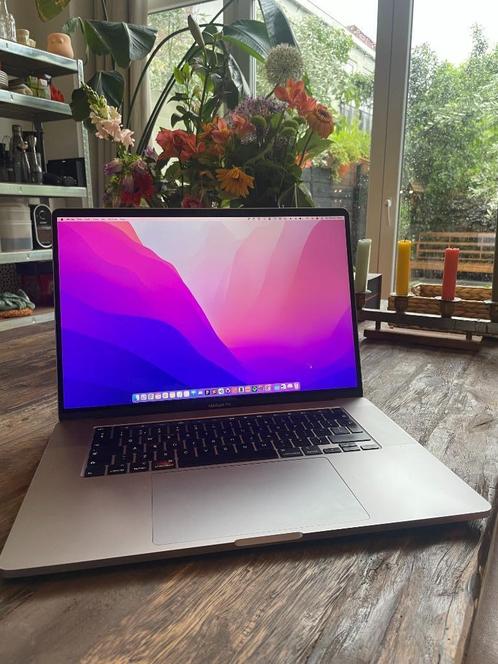 Macbook Pro 16 inch (16quot) 2019  i7  16GB DDR4  500GB