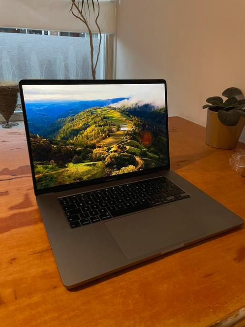 Macbook Pro 16 inch 2019 (intel 7) 512GB, 16GB RAM