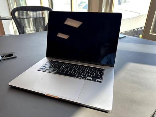 Macbook Pro 16-inch 2019 - Intel i7  16gb  512GB