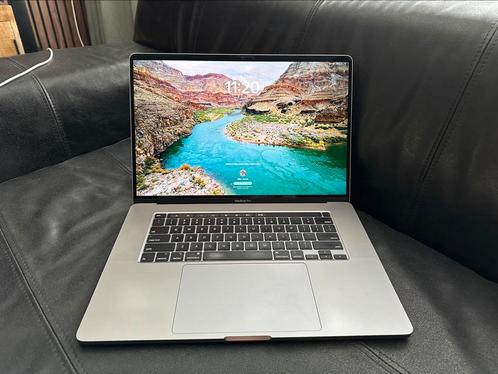 MacBook Pro 16 inch 2021  Touchbar  i7
