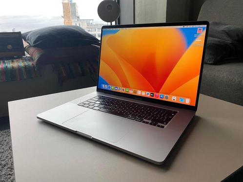 MacBook Pro 16 inch  8 core i9  1 TB SSD  AMD 5500M 4 GB