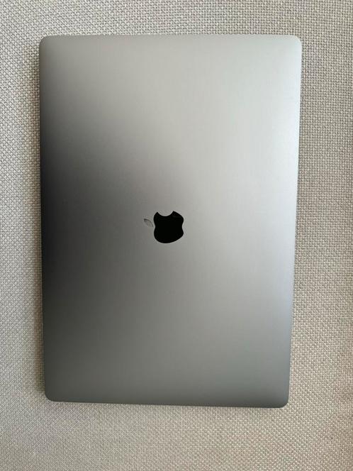MacBook Pro 16 inch i7 touchbar