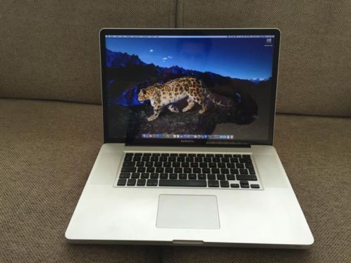 MacBook Pro 17 inch