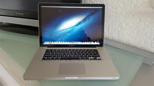 Macbook Pro 2011 2.20Ghz intel i7 15 inch