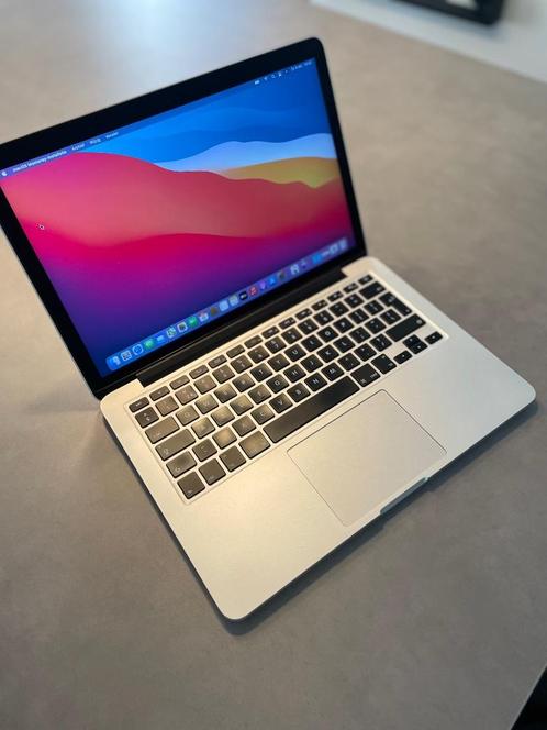 MacBook Pro 2015 128gb compleet met doos en lader.