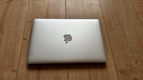 MacBook Pro 2015 13.3 - 2.9GHz i5 16gb RAM 512gb SSD